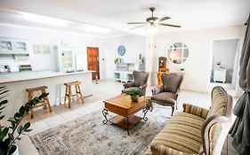 Buchan'S Corner Unit 1